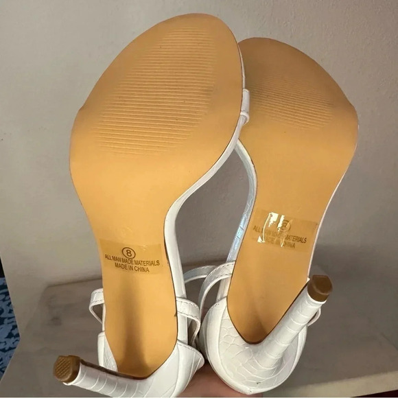 Lulus Sila White Crocodile-Embossed Ankle Strap Heels Size 8 - Picture 7 of 9